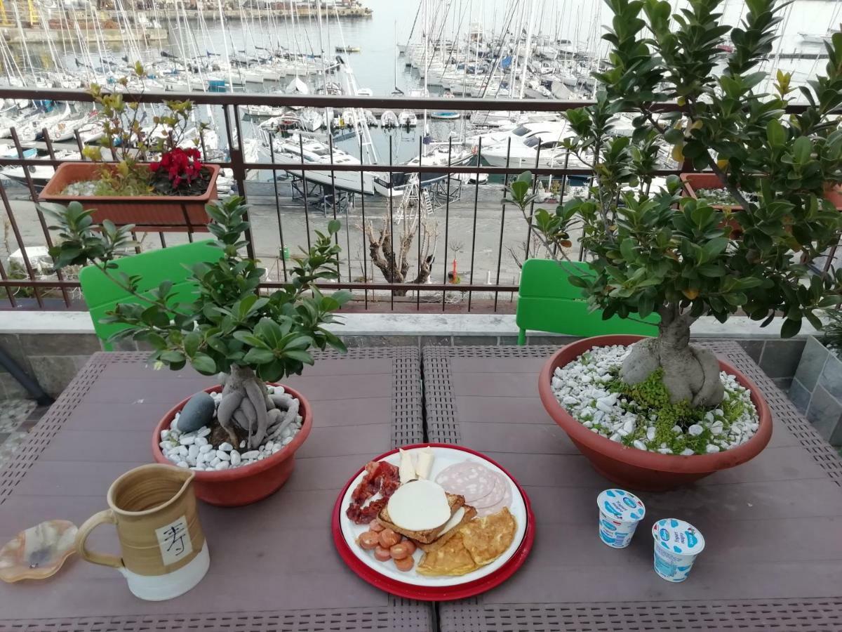 Siriana open space sea front Castellammare di Stabia Exterior foto